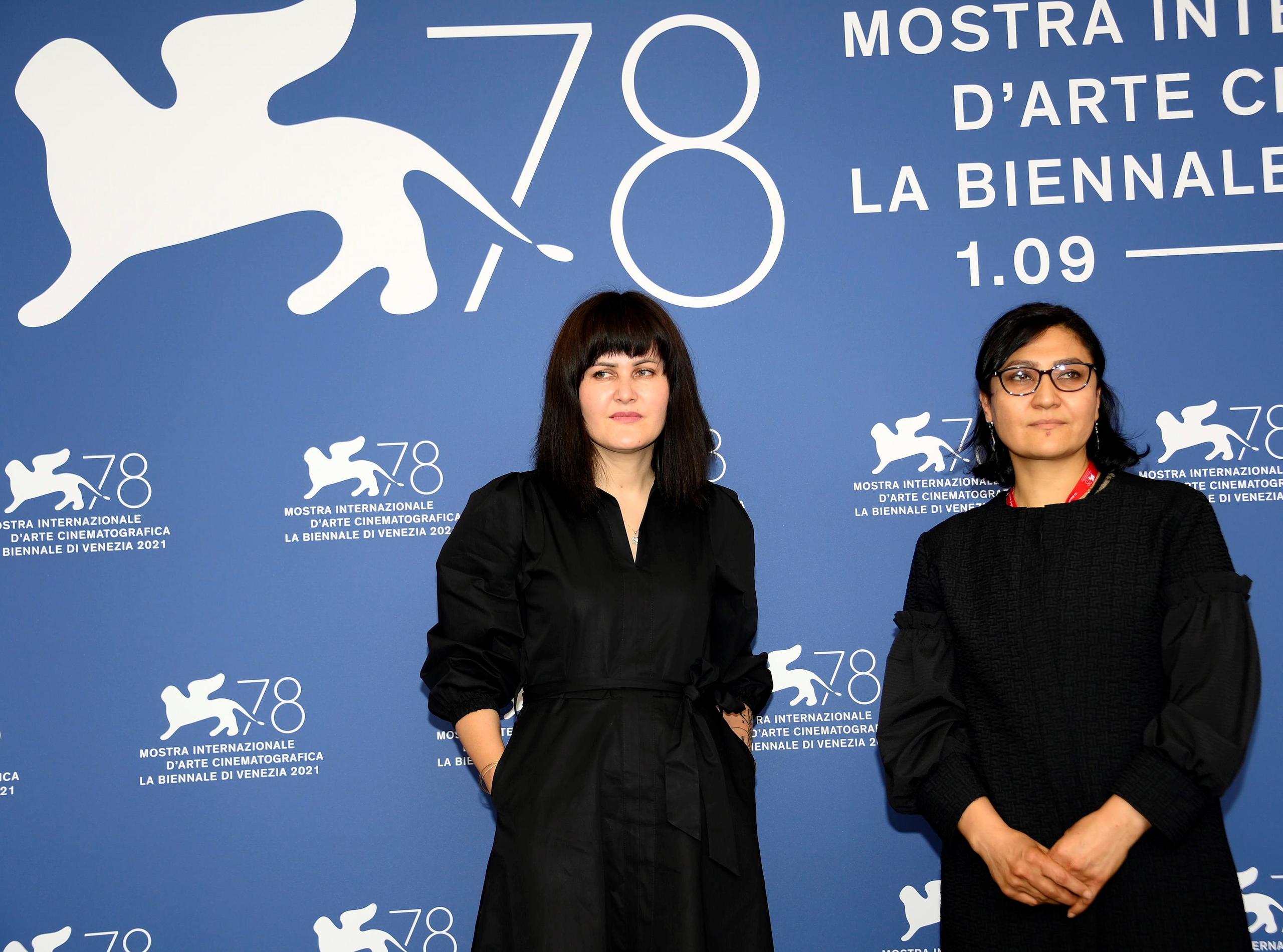 La cineasta Sahraa Karimi es la primera mujer al frente de la Organización del Cine de Afganistán.