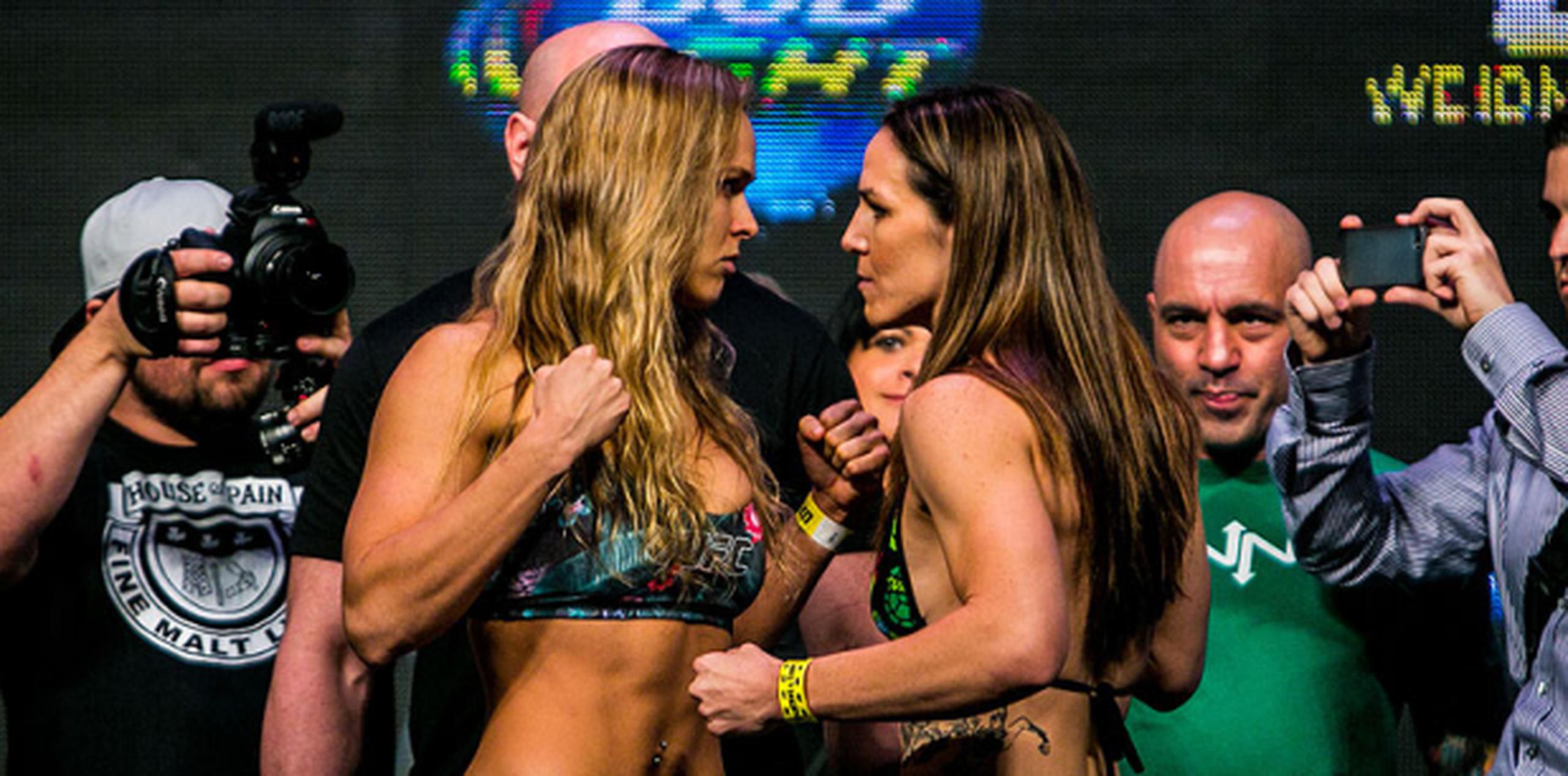 Un escenario similar es el que enfrenta la recia pegadora Alexis Davis cuando se mida a la invicta monarca femenina de las 135 libras Ronda Rousey durante el pleito co-estelar de UFC175 en Las Vegas. (Suministrada)