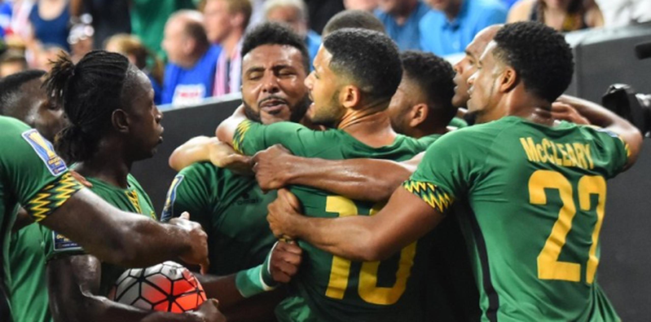 Con la victoria, Jamaica quebró la racha de cinco finales seguidas de Estados Unidos. (AFP / Nicholas Kamn)