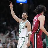Tatum y Mitchell ponen a un lado su amistad por la serie entre los Celtics y Cavs