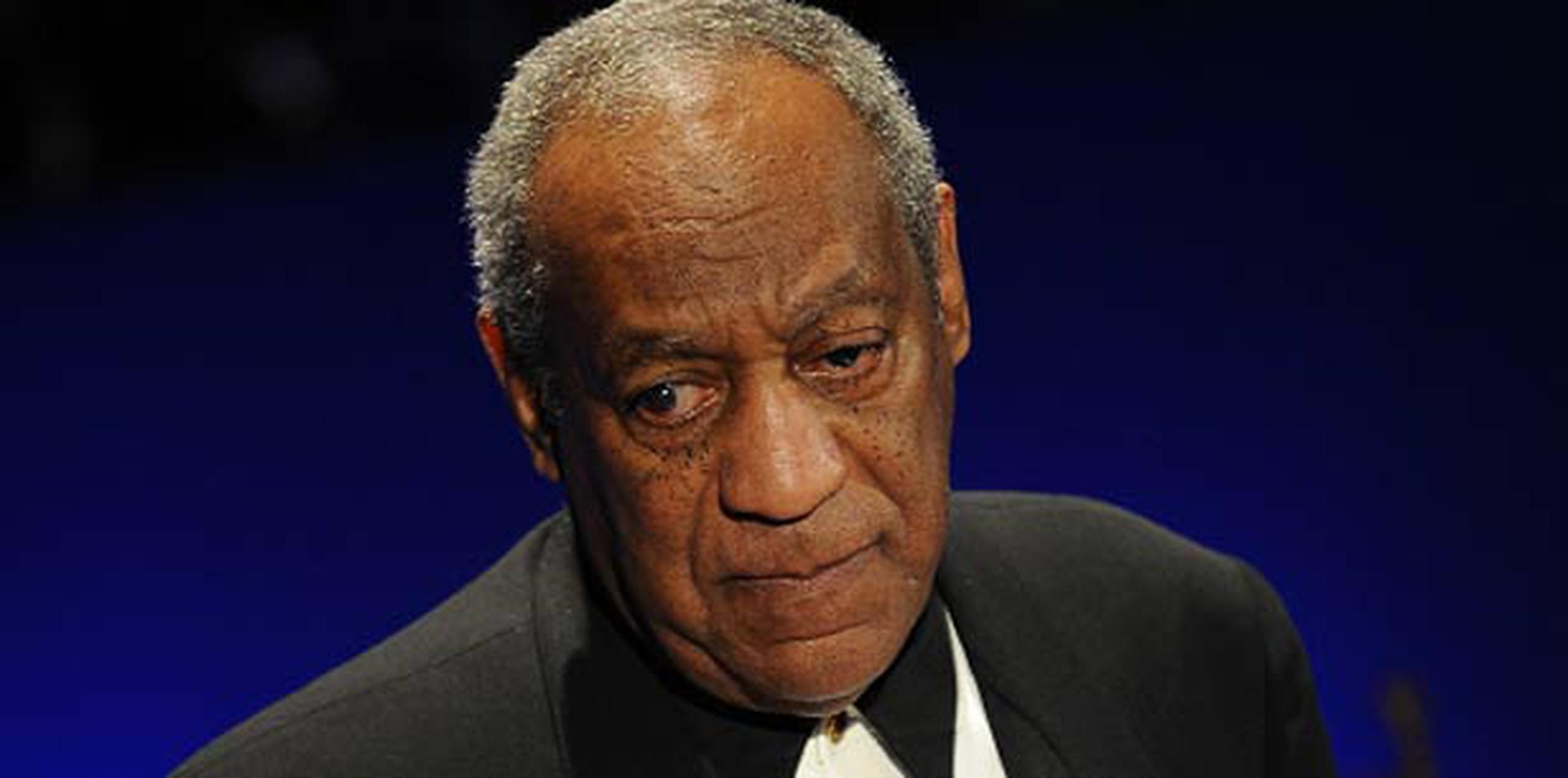 Cosby se ha mantenido principalmente en silencio ante las acusaciones de que drogó y abusó sexualmente de más de una veintena mujeres. (Archivo)