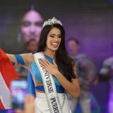 Karla Guilfú celebra su salida a Miss Universe con los suyos