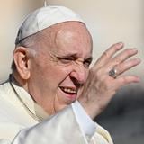 Papa Francisco afronta “fuerte resfriado”