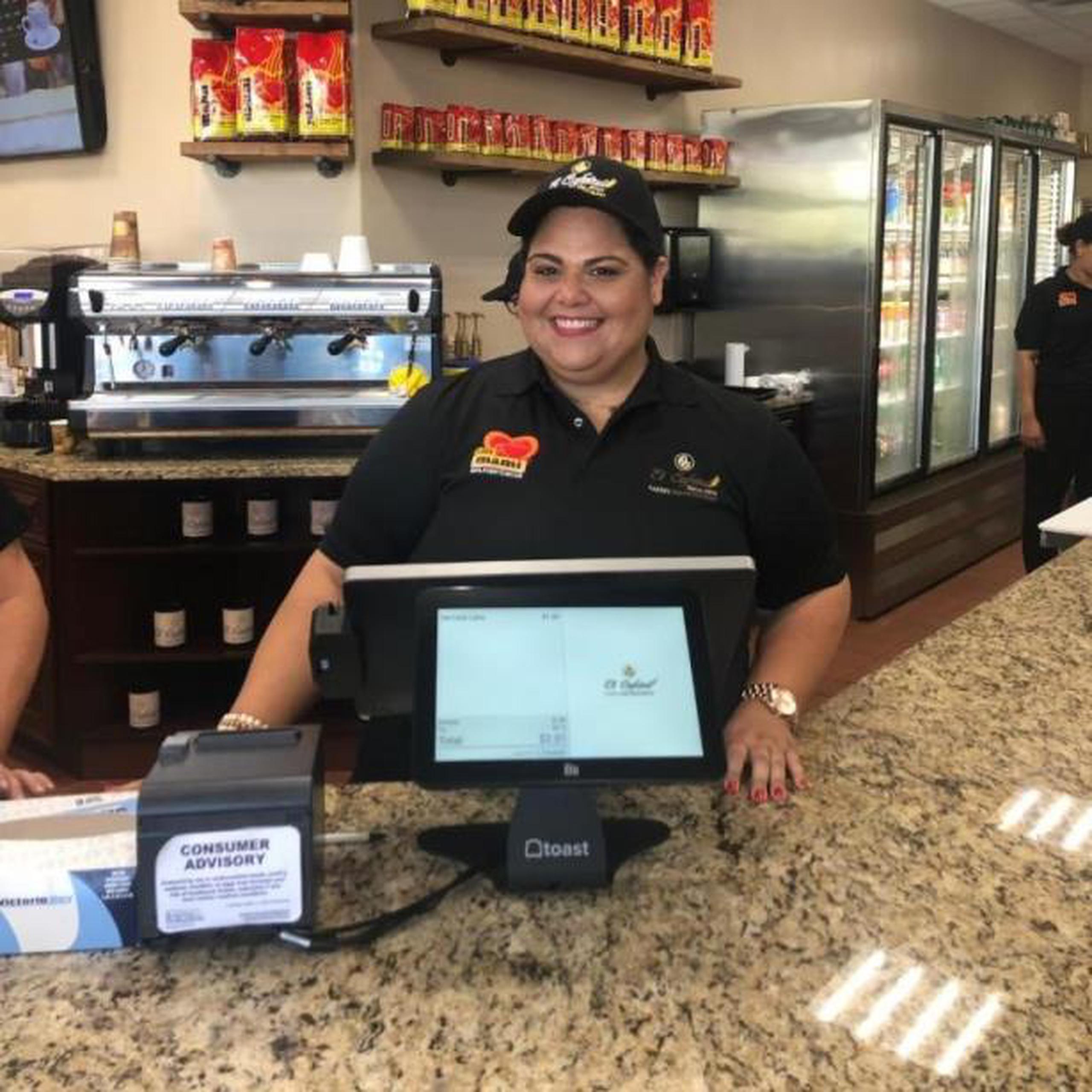 Inauguran panadería boricua en Orlando Primera Hora