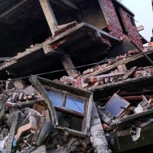 Fuerte terremoto sacude India