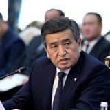 Renuncia el presidente de Kirguistán