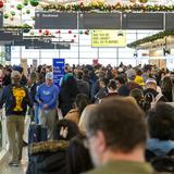 Caos en aeropuertos ante masivas cancelaciones de vuelos de Southwest