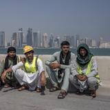 Un alto funcionario qatarí revela que “entre 400 y 500″ migrantes murieron en preparativos del Mundial