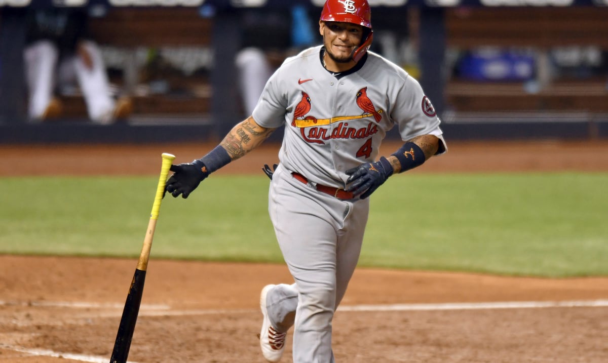 Yadier Molina is again a hero for the cardinals