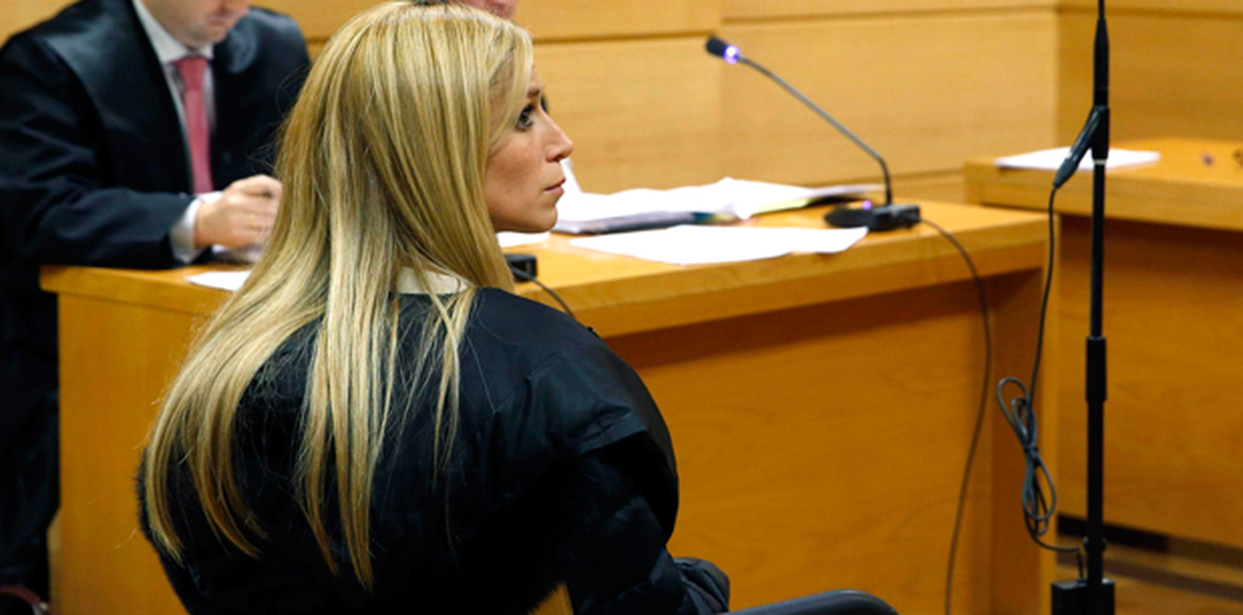Áurea Vázquez Rijos fue acusada por un gran jurado federal en el 2008 por el asesinato por encargo de su esposo, un empresario millonario canadiense, en hechos ocurridos el 22 de septiembre de 2005 en el Viejo San Juan. (Archivo)