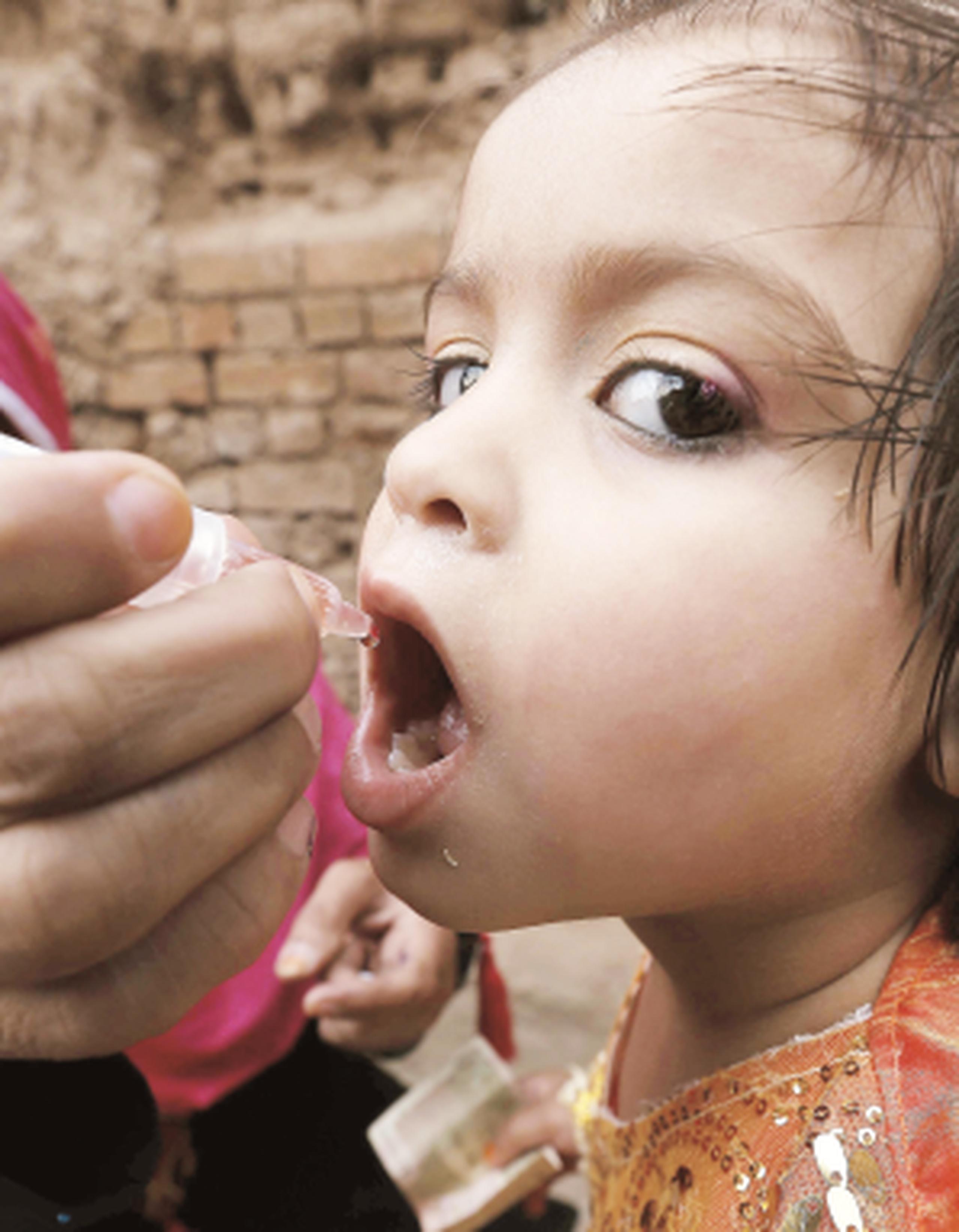 La mitad de la población infantil en Ucrania no ha sido vacunada contra la polio. (Archivo)