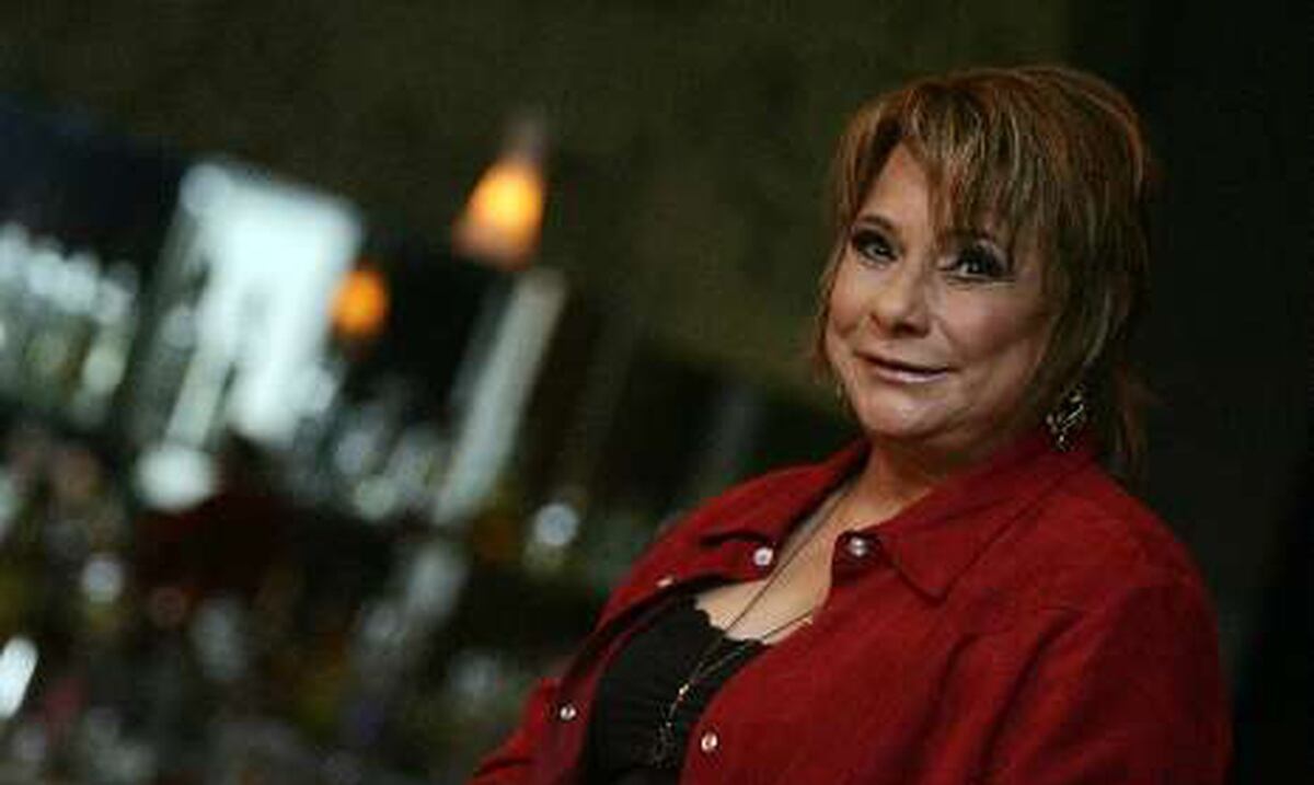 Lucecita se viste de romance Primera Hora