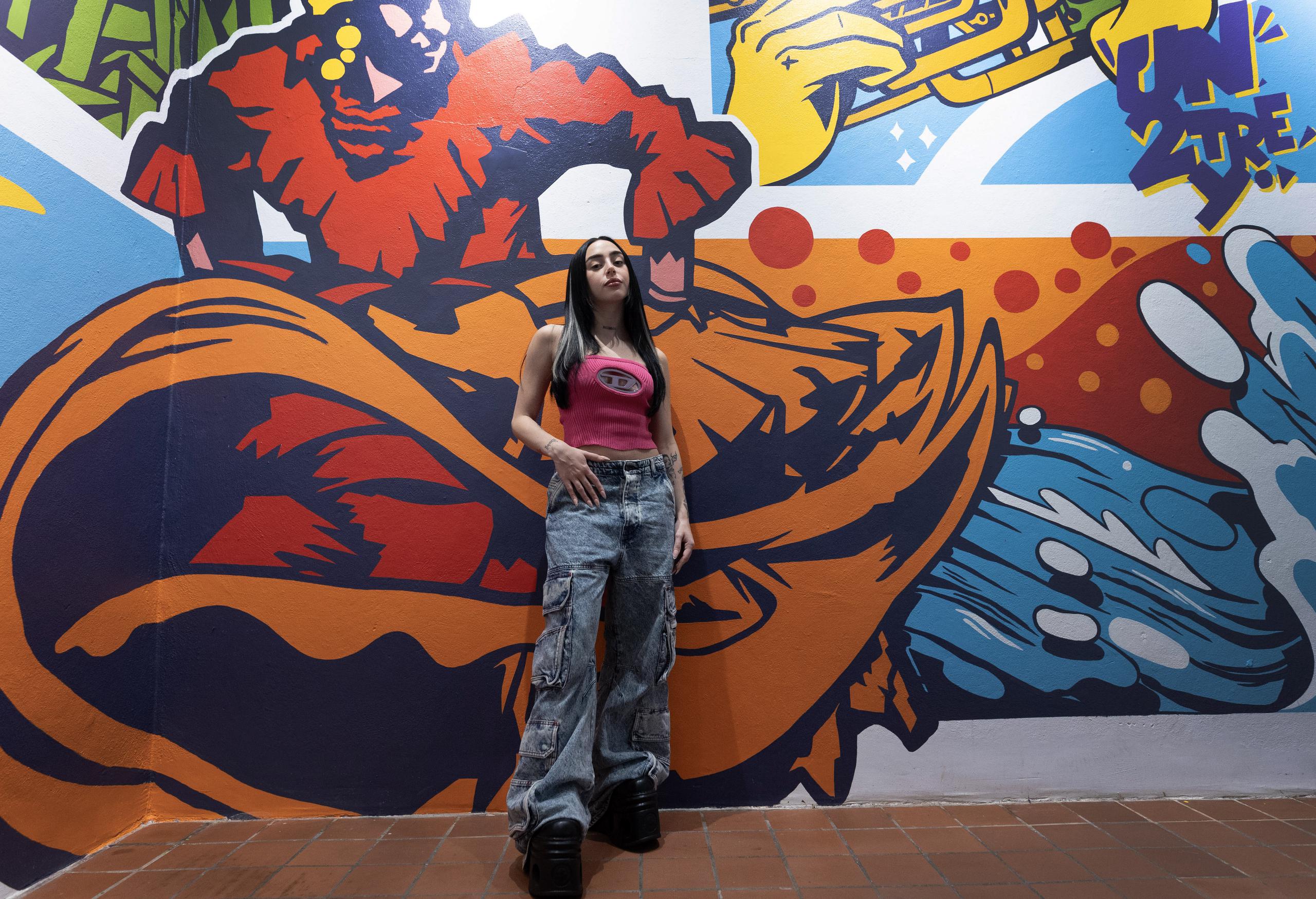 La artista se encontraba en Puerto Rico promoviendo su más reciente álbum, "Alma".
