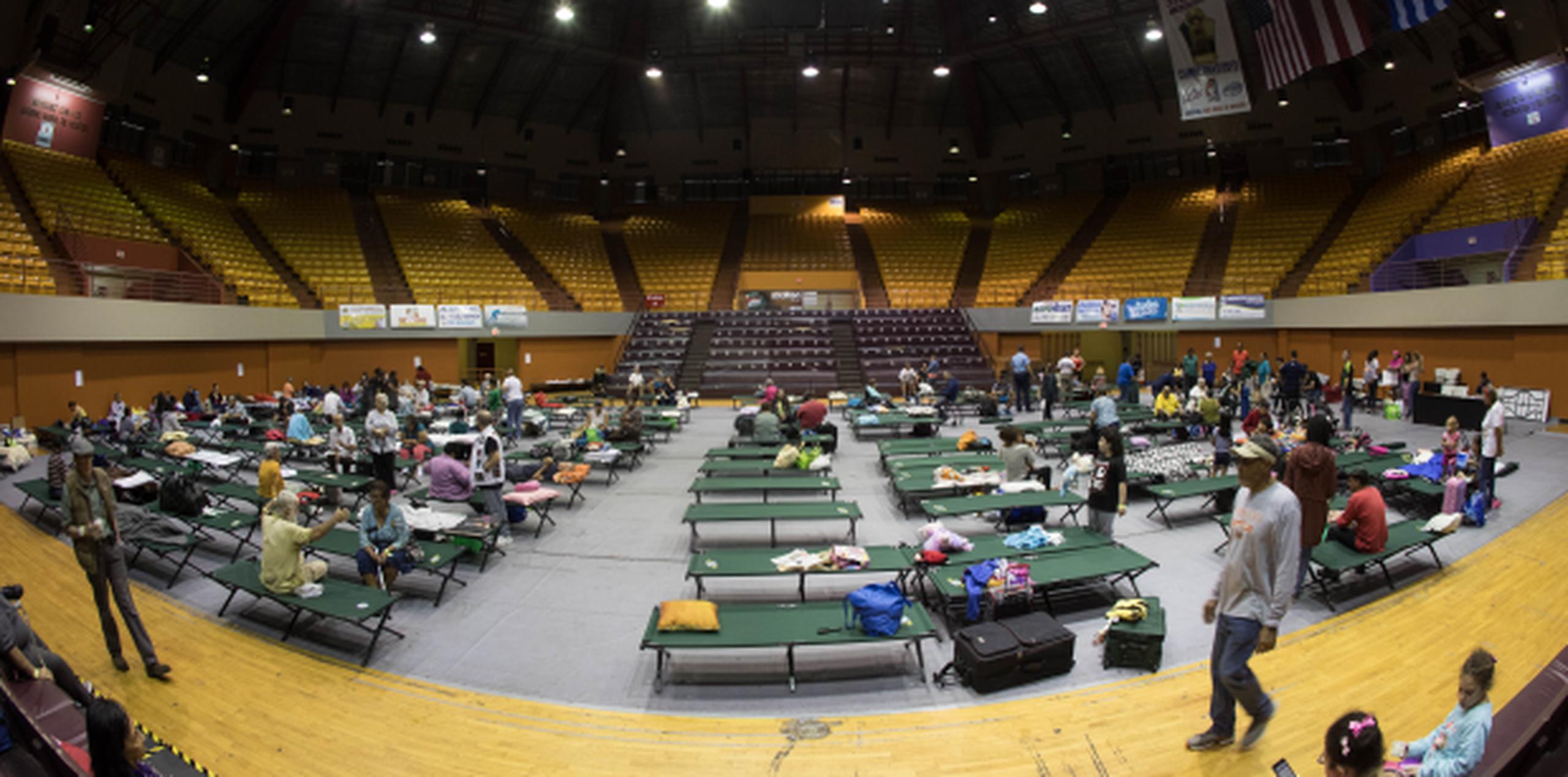 En total, hay 158 refugios abiertos alrededor del país. (Para Primera Hora / Jorge A. Ramírez Portela)
