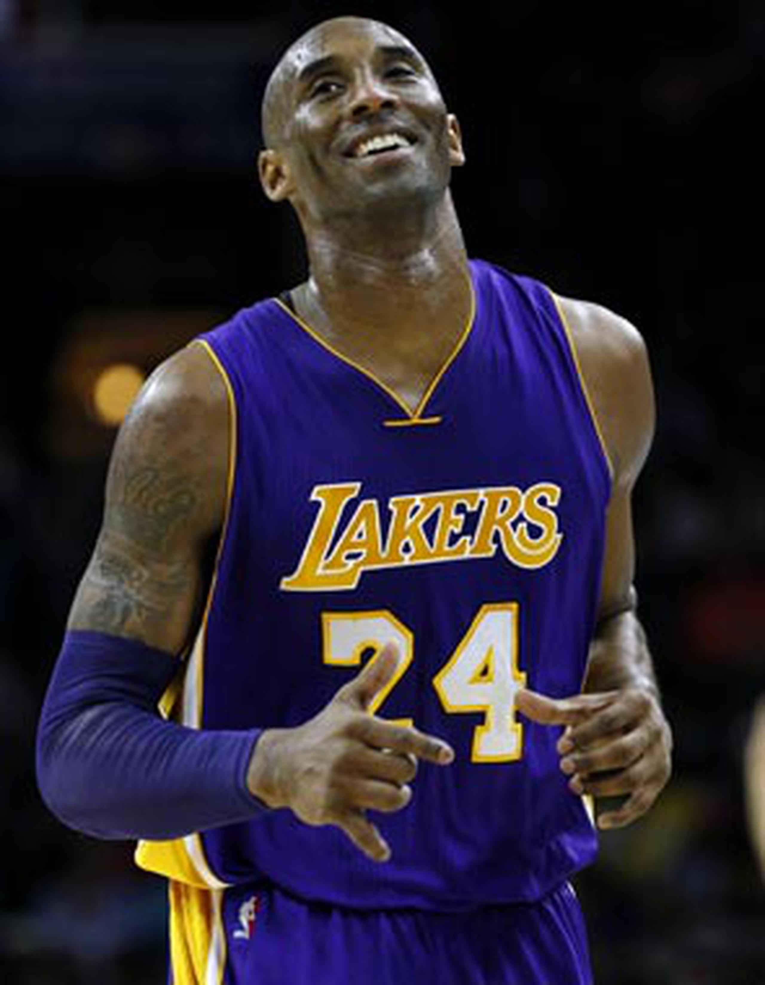 Luego de 20 temporadas de amor y odio, Kobe Bryant le dirá adiós a su carrera activa al finaliza la campaña. (AP / Matt Slocum)