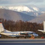 Encuentran avión ruso que desapareció en Siberia