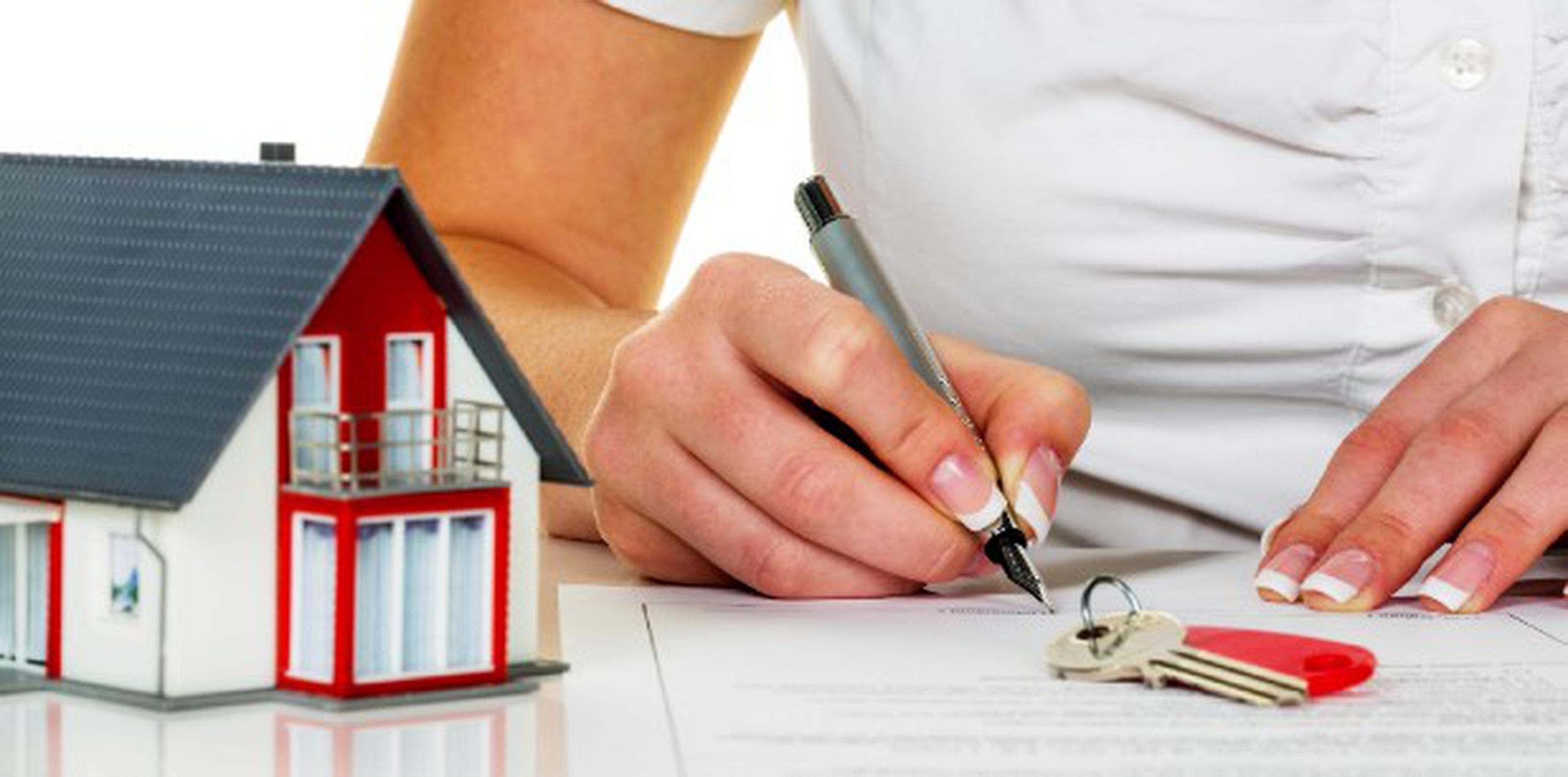 Los intereses hipotecarios se mantienen bajos, al igual que los precios de las casas.