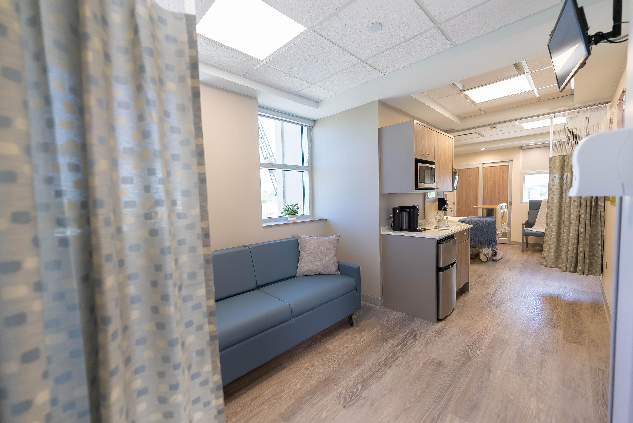 El BMC cuenta con habitaciones VIP en las que el paciente contará con una experiencia de mayor comodidad durante su hospitalización.