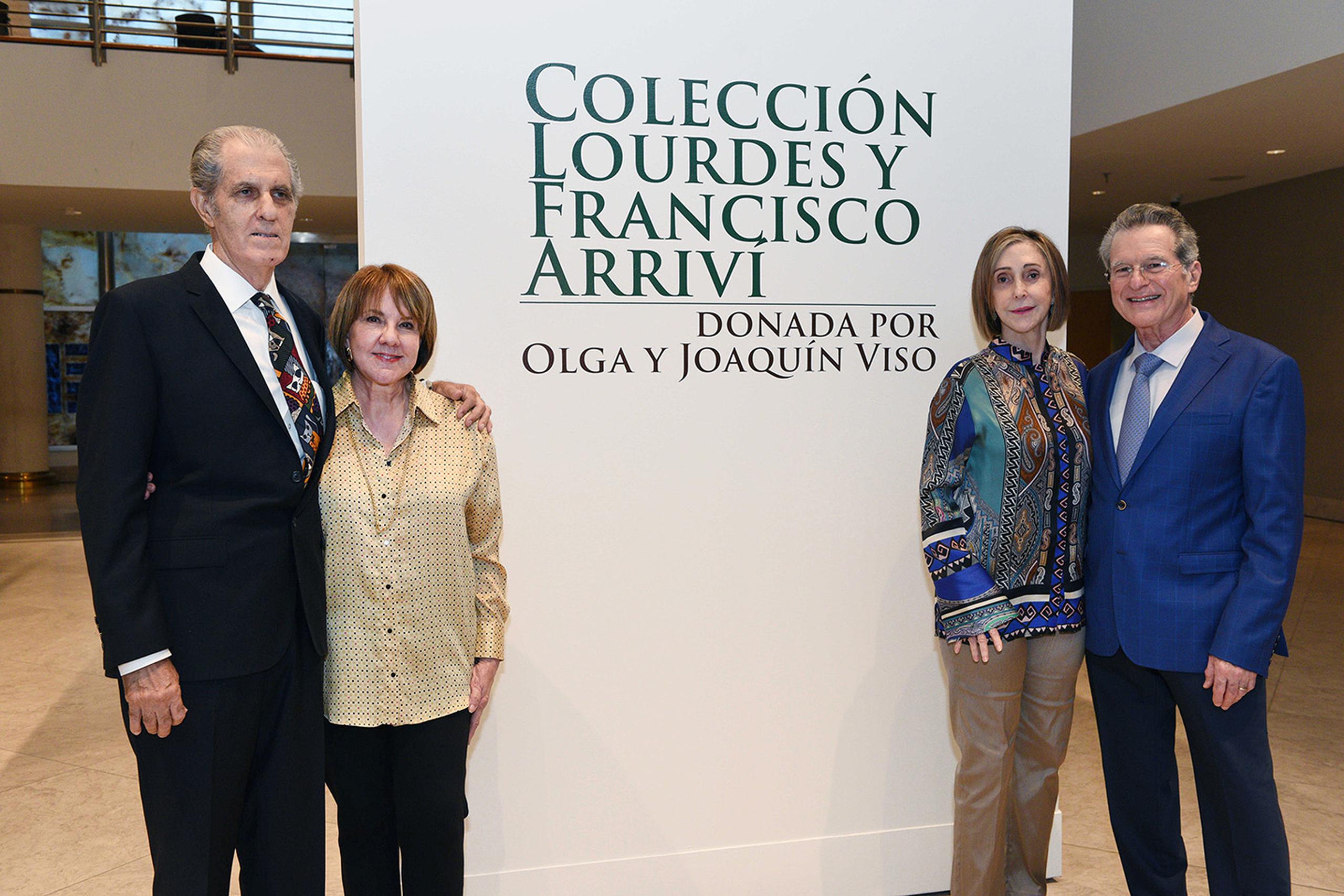 Lourdes y Francisco Arriví  y  Olga y Joaquín Viso, durante la donación de la colecciónde obras de arte al MAPR.