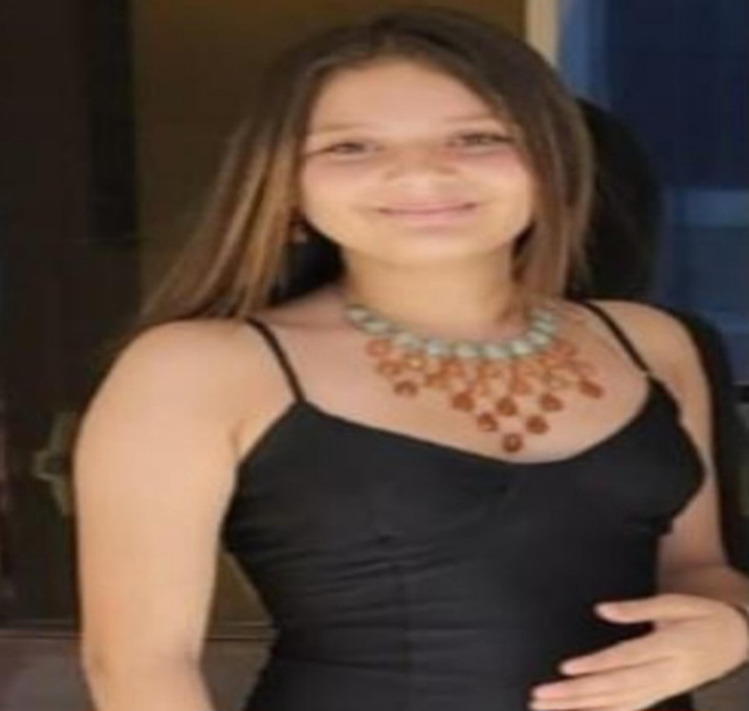 Jenielyz Meléndez Ayala, de 15 años, fue vista por última vez el 2 de agosto, en los predios del Embalse San José En Hato Rey, donde reside. Si la ha visto llame a la línea confidencial del Negociado de la Policía al (787) 343-2020.