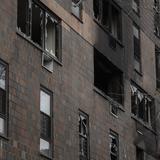 Recuerdan a víctimas de incendio en edificio de Nueva York