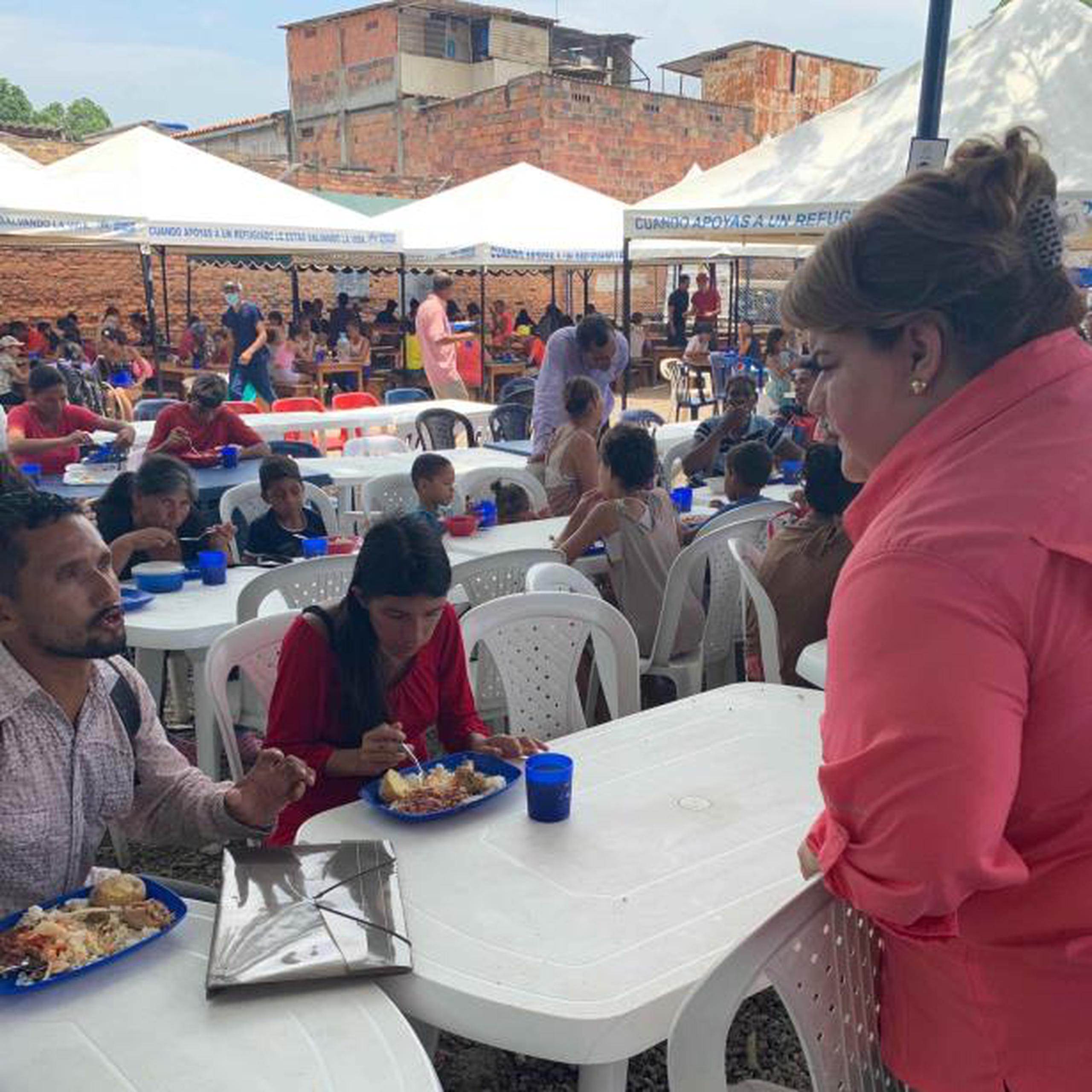 La delegación visitó el centro de ayuda humanitaria en la frontera de Colombia con Venezuela donde se recibe la ayuda enviada desde Puerto Rico y Estados Unidos. (Suministrada)