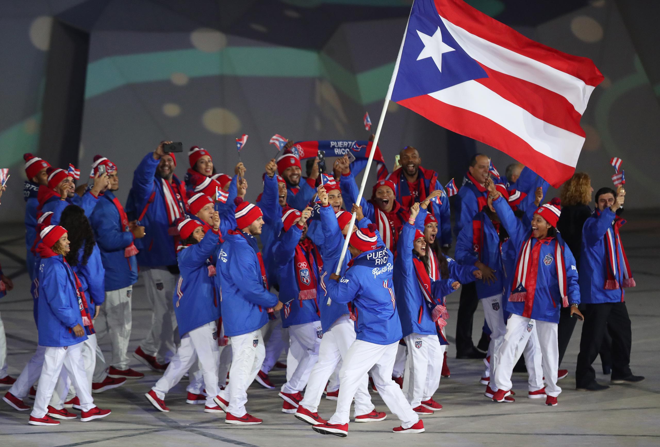 Durante la celebración de los Juegos Panamericanos en Lima, mientras en Puerto Rico había protestas en la calle buscando la renuncia de Ricardo Rosselló, a los atletas boricuas se les pidió que no hicieran comentarios al respecto.