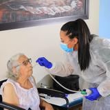 Hospicio & Home Care San Lucas asiste al adulto mayor en su hogar