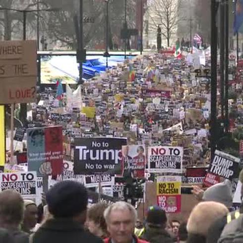 Miles protestan contra Trump en París, Londres y Berlín