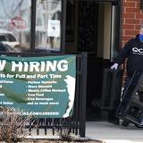 Suben ligeramente pedidos de ayuda por desempleo en Estados Unidos