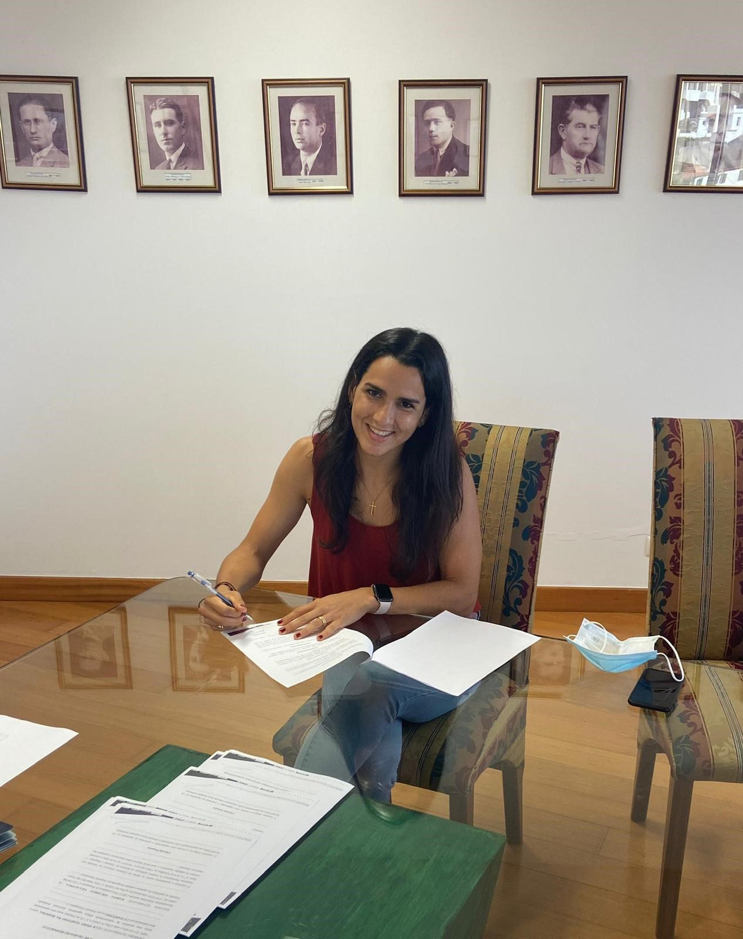 Karina Socarrás firmó su contrato tan pronto llegó a Portugal y pasó las pruebas de detección del COVID-19.
