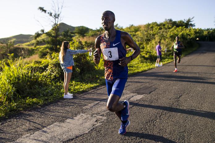 El keniano Edwin Koech ganó la edición número 58 del Medio Maratón San Blas.