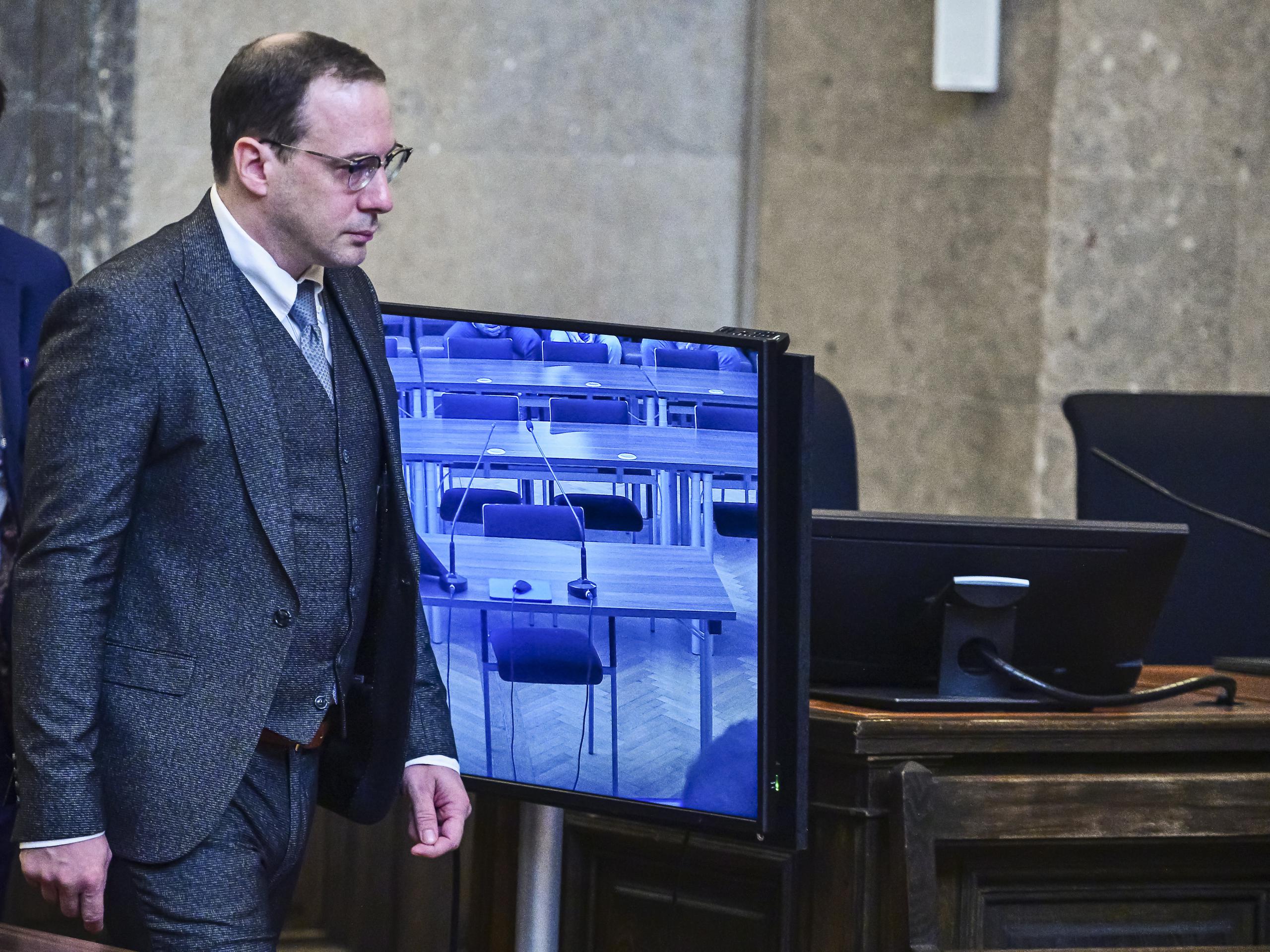 La sentencia contra el conocido actor austríaco Florian Teichtmeister indignó a activistas.