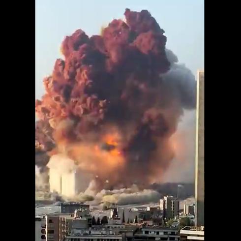 Graban escalofriante explosión en Beirut