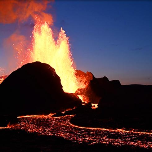Impresionantes explosiones volcánicas en Islandia