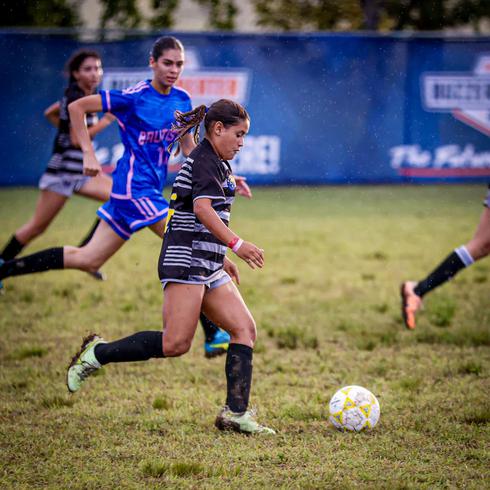 Ponce mete cuatro equipos en el Sweet 16 de La Copa Buzzer Beater de fútbol femenino