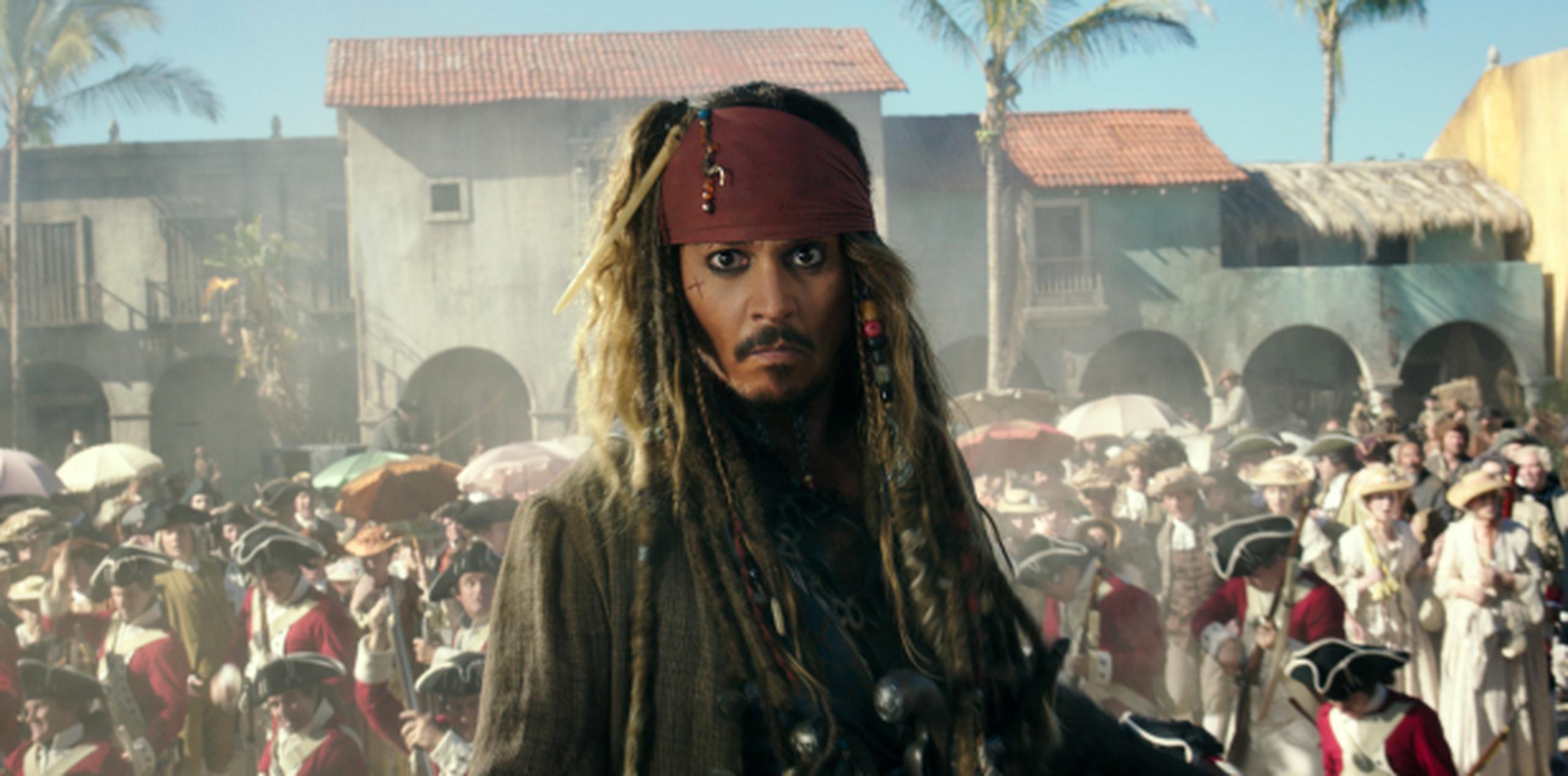 Johnny Depp da vida al pirata Jack Sparrow en "Pirates of the Caribbean". (AP / Disney Enterprises, Inc.)