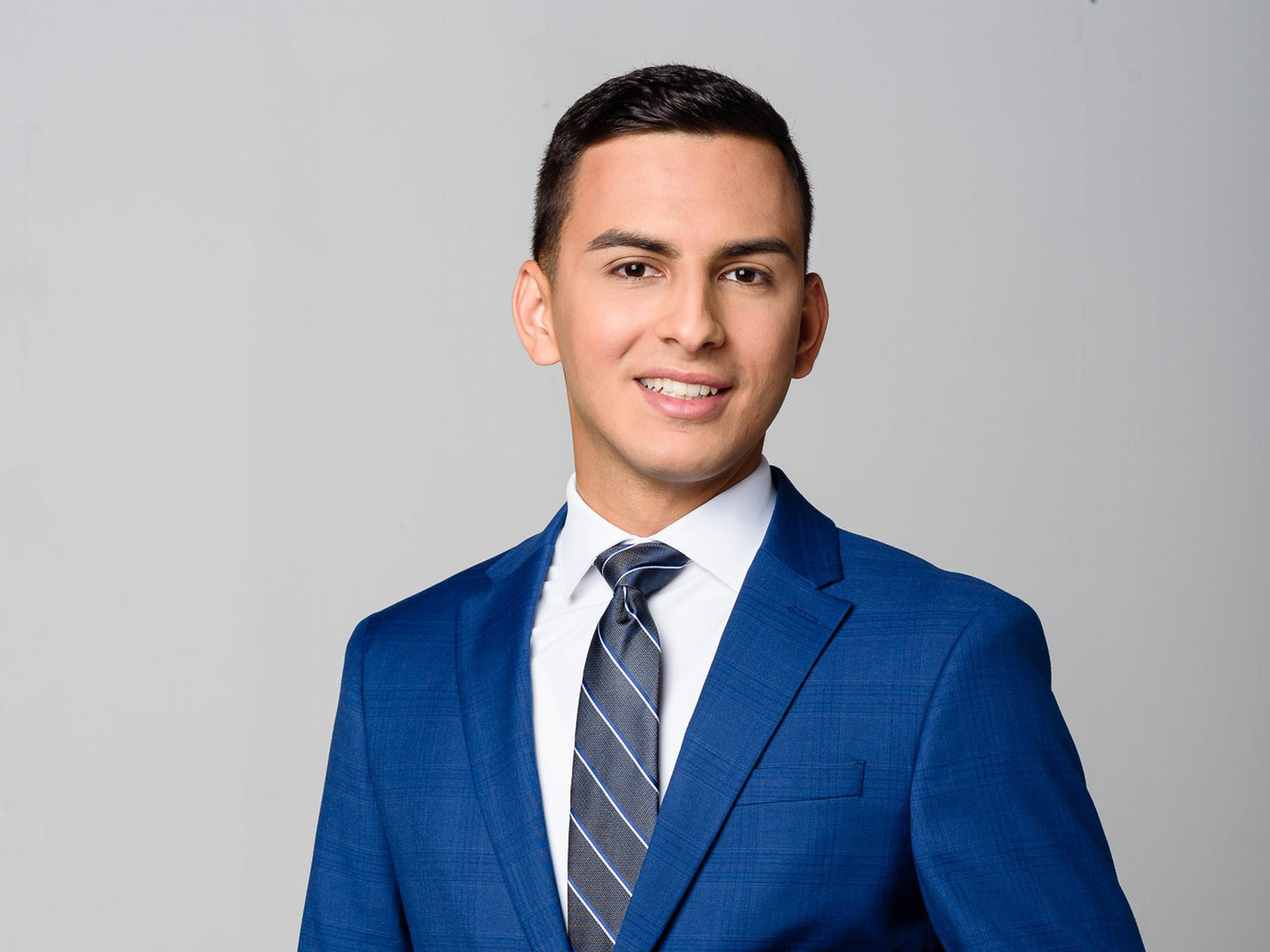 Jeremy Ortiz posee desde el 2017 un bachillerato en Comunicaciones Tele-Radial con énfasis en noticias de la Universidad de Puerto Rico en Arecibo.