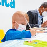 Llevan arte a pacientes de cáncer en Hospital Pediátrico