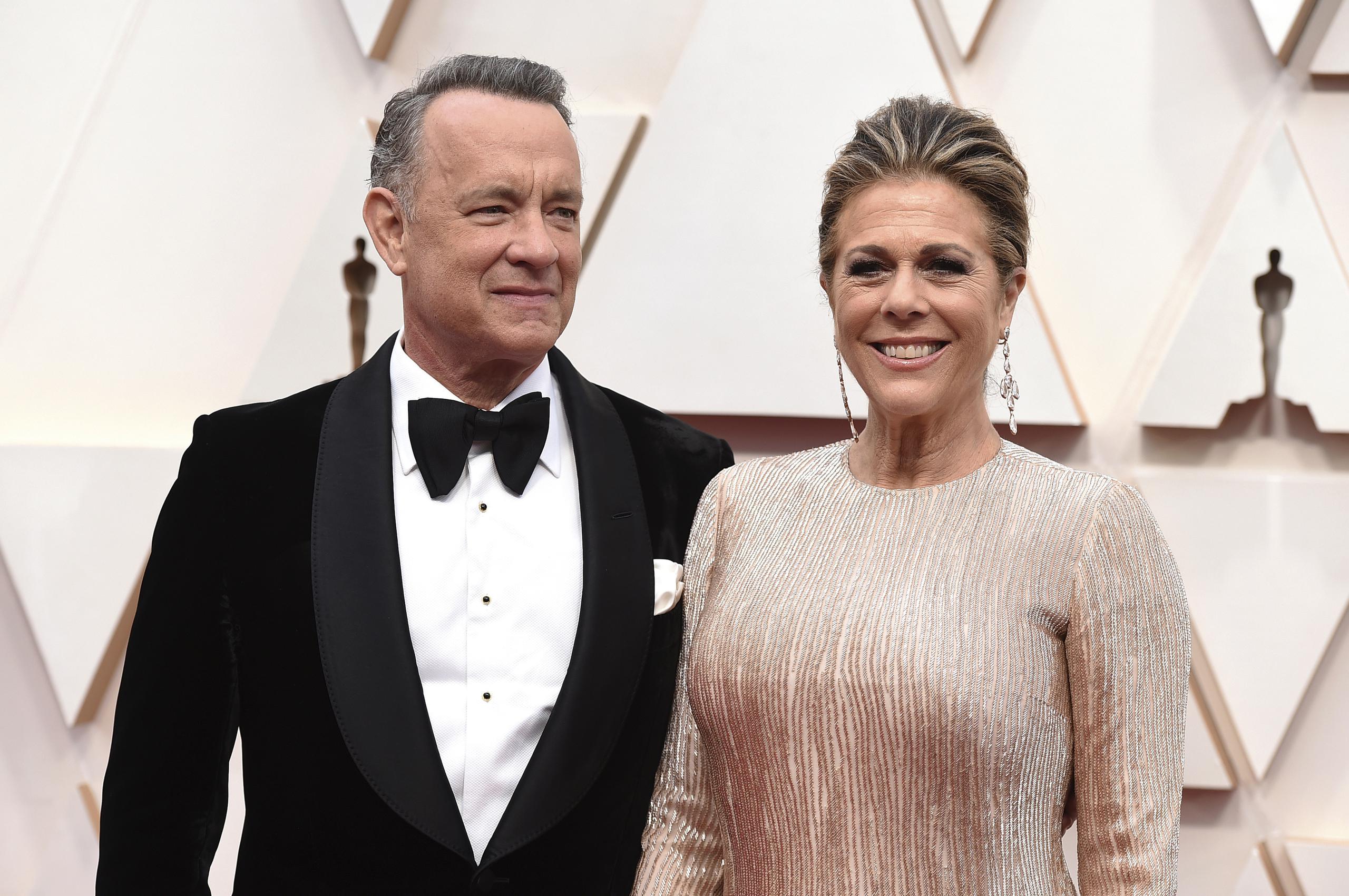 Tom Hanks y Rita Wilson a su llegada a la ceremonia de los premios Oscar en el Teatro Dolby en Los Angeles.
