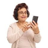 ¿Qué hacer para que los abuelitos y las abuelitas manejen mejor WhatsApp?