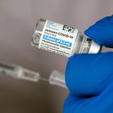 FDA advierte conexión de vacuna de Johnson & Johnson con síndrome de Guillain-Barré
