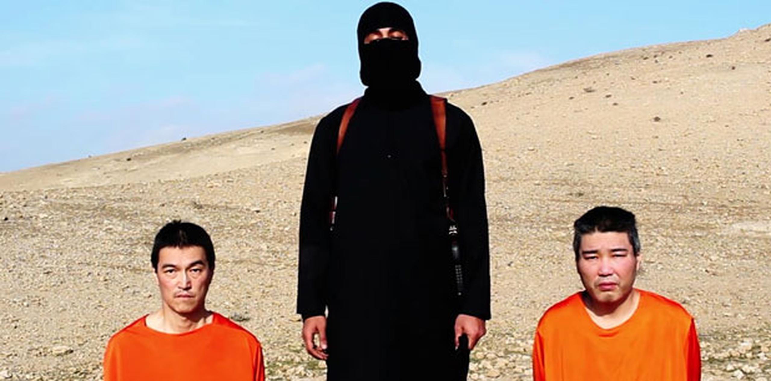 A la izquierda, el rehén japonés Kenji Goto. A la derecha,  Haruna Yukawa, quien presuntamente fue asesinado a manos del grupo extremista Estado Islámico. (AP)