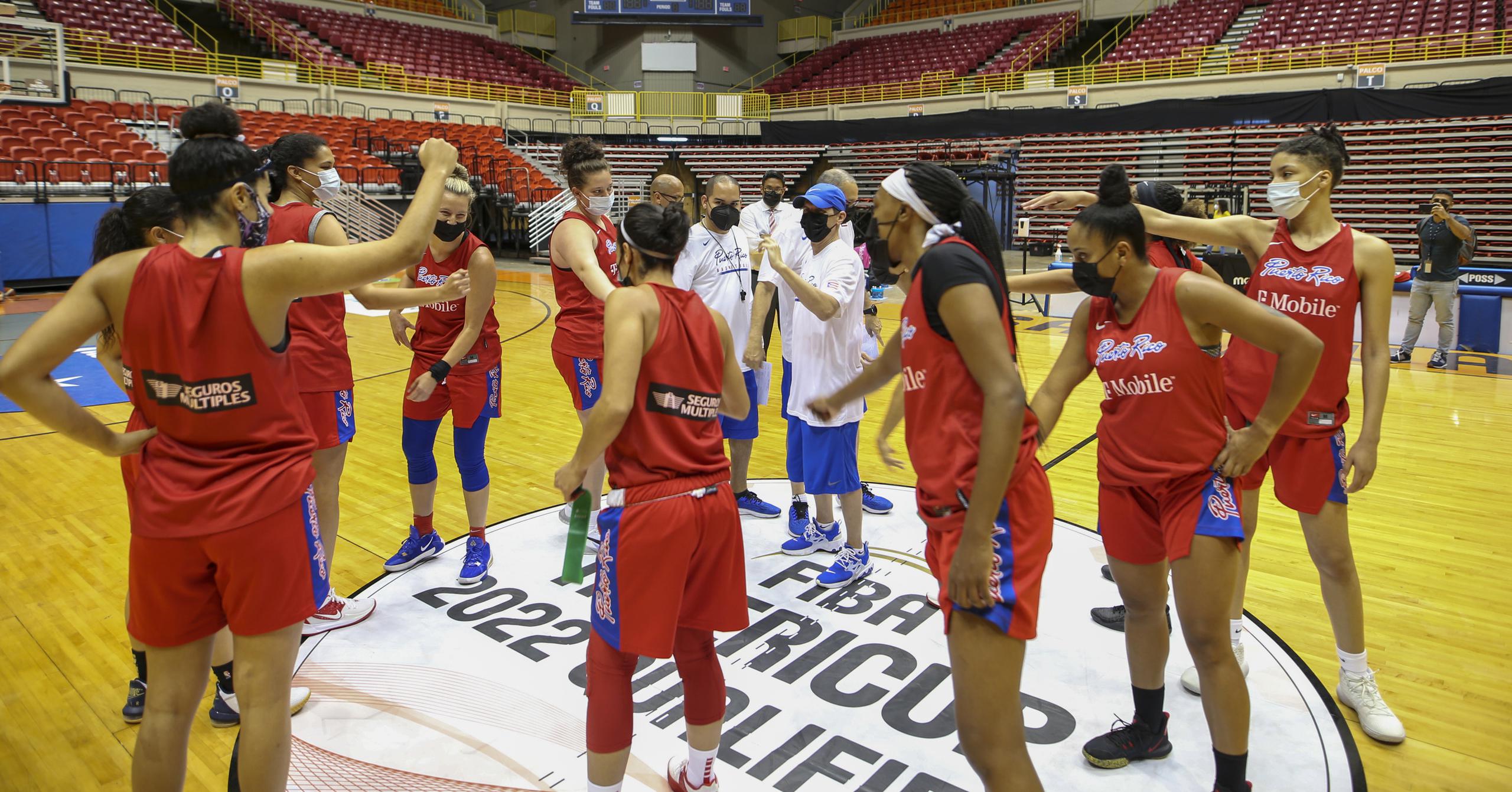 El Equipo Nacional femenino se reencontró en el coliseo Roberto Clemente el pasado 7 de marzo para dar inicio a las practicas rumbo al Centrobasket.