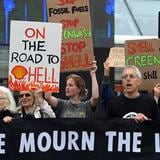 Protestan contra Shell por demandar a ecologistas de Greenpeace 