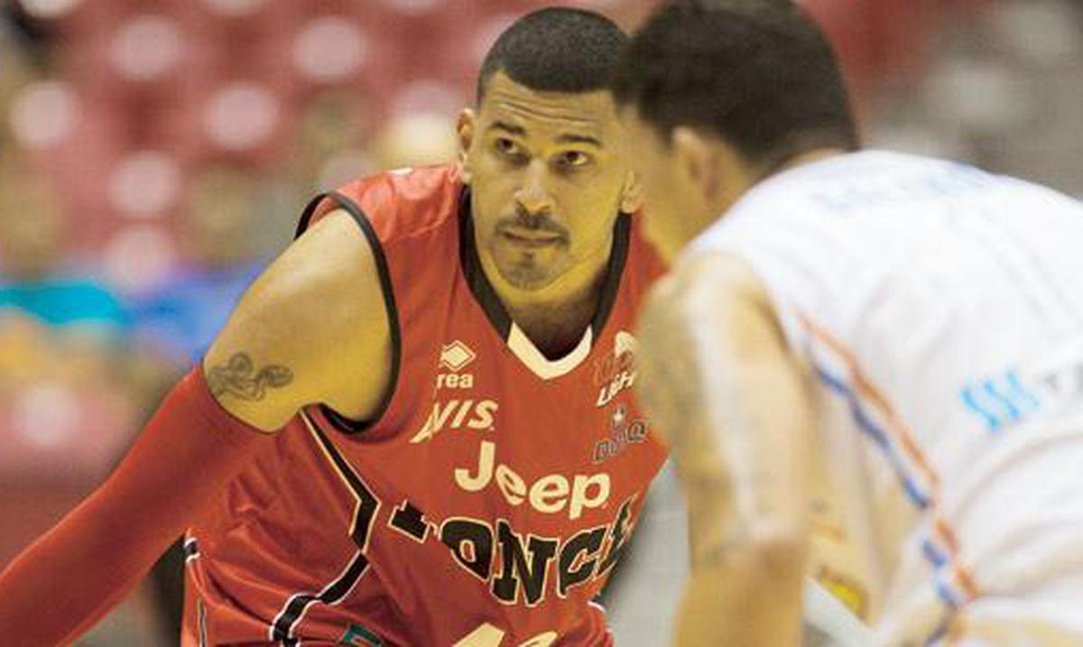 Ángel Daniel Vassallo es proclamado el Jugador Más Valioso del BSN