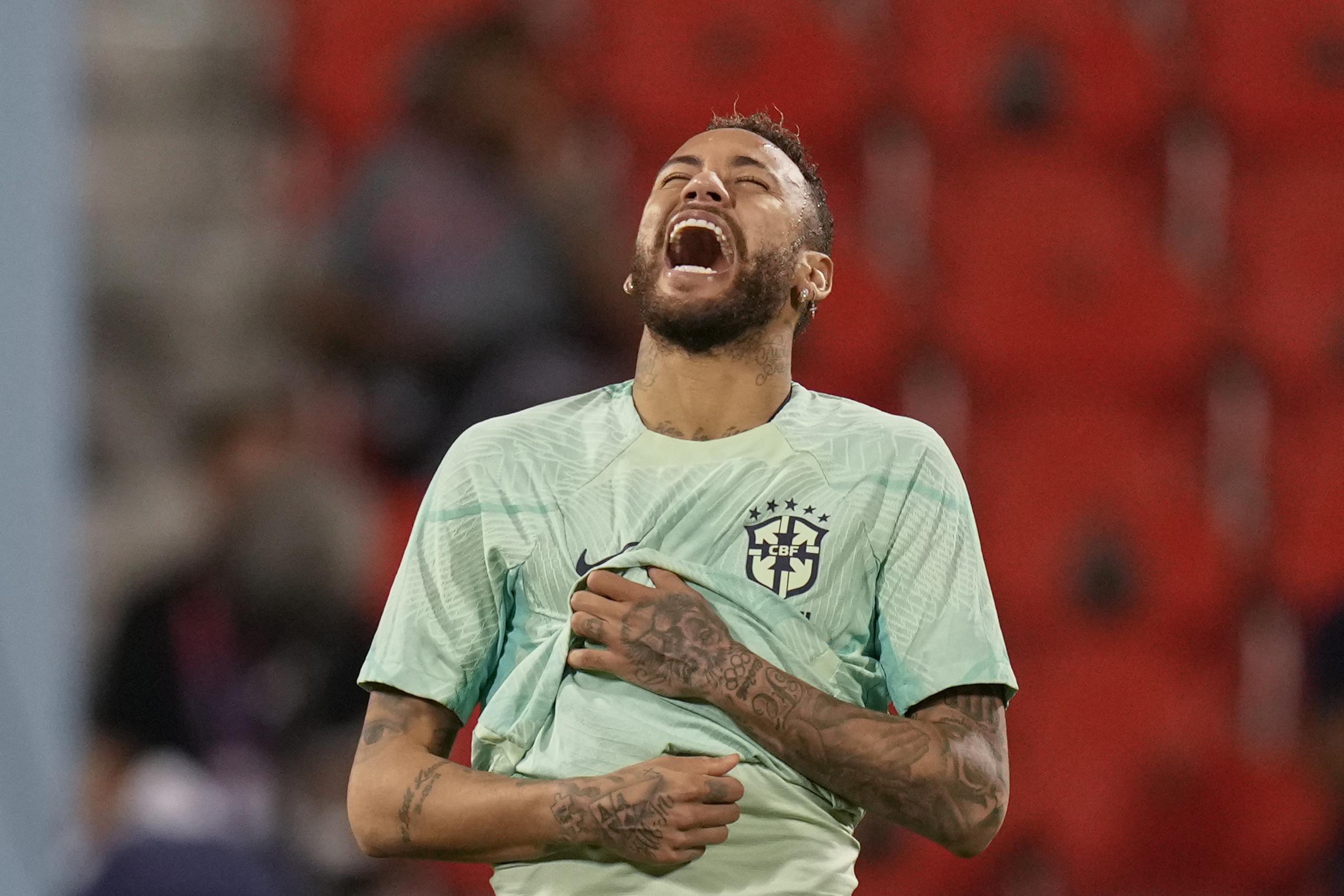 Neymar Júnior está recuperado de su lesionado tobillo derecho para el juego de esta tarde en octavos de final.