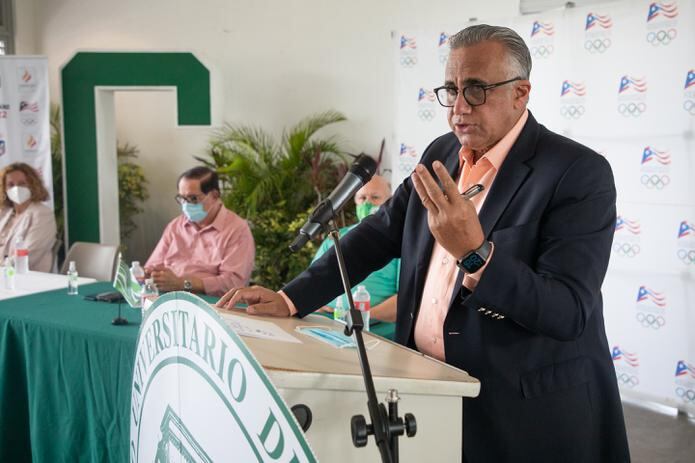 Luis Mejía, presidente Centro Caribe Sports, recopiló los datos durante la visita a El Salvador.