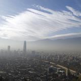 Decretan emergencia ambiental en Santiago de Chile