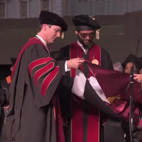 Draco ofrece mensaje en la graduación de la Universidad del Sagrado Corazón